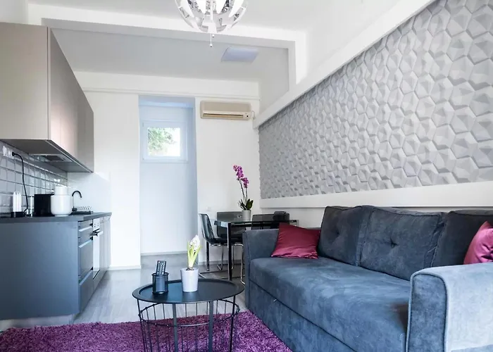 Zoe Apartman